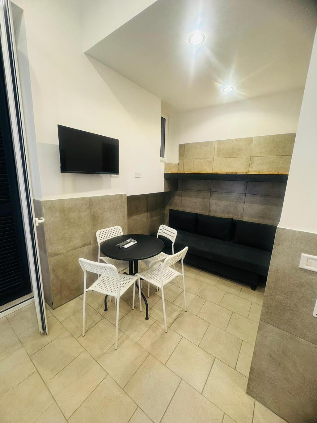 Terrazza Miracoli Napoli Aparthotel Екстериор снимка