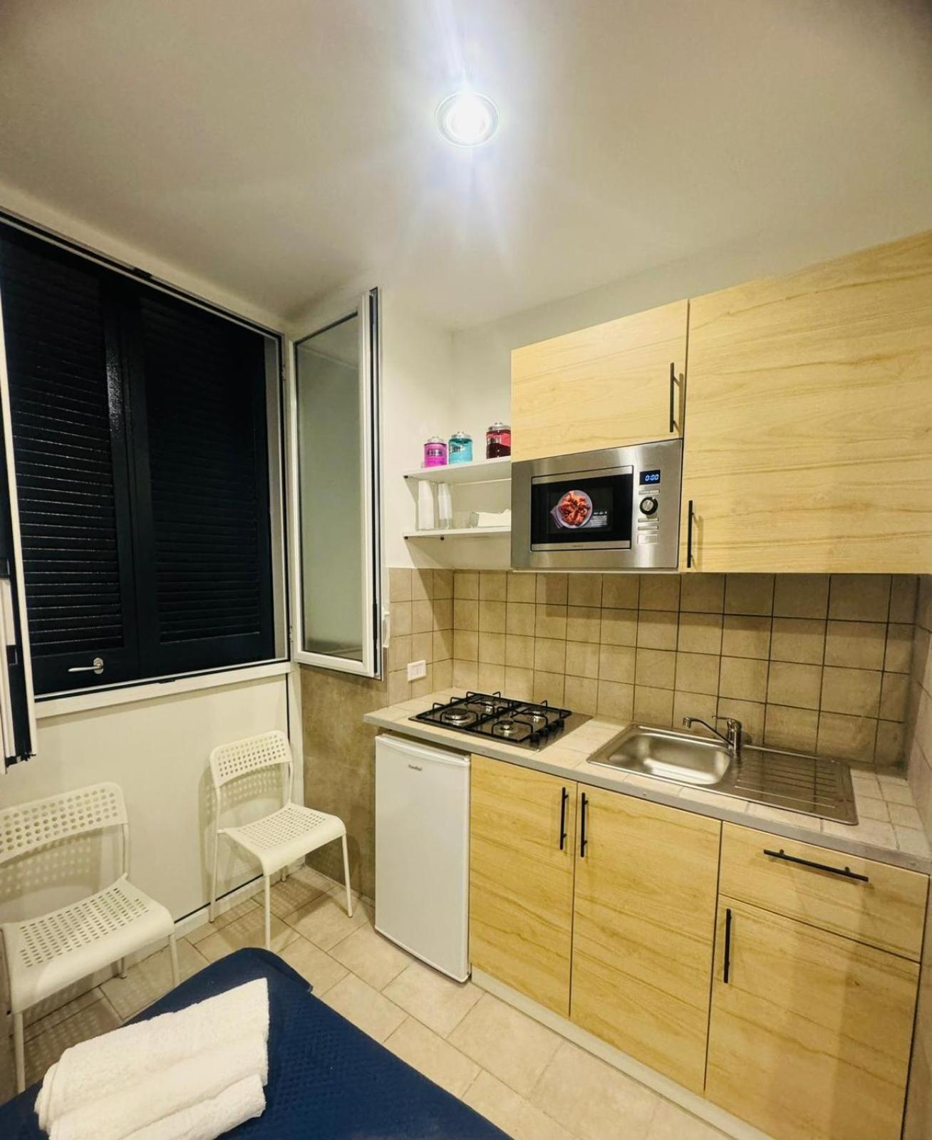 Terrazza Miracoli Napoli Aparthotel Екстериор снимка
