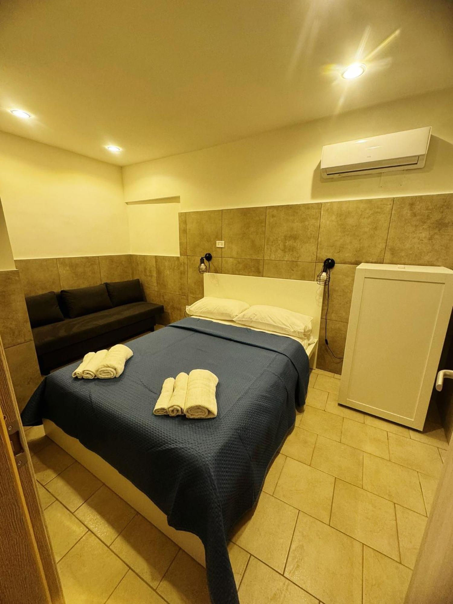 Terrazza Miracoli Napoli Aparthotel Екстериор снимка