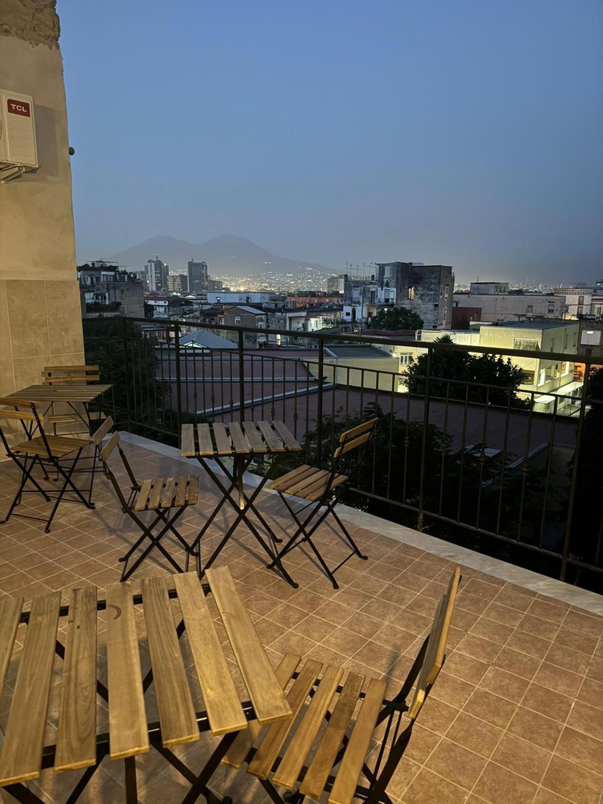 Terrazza Miracoli Napoli Aparthotel Екстериор снимка